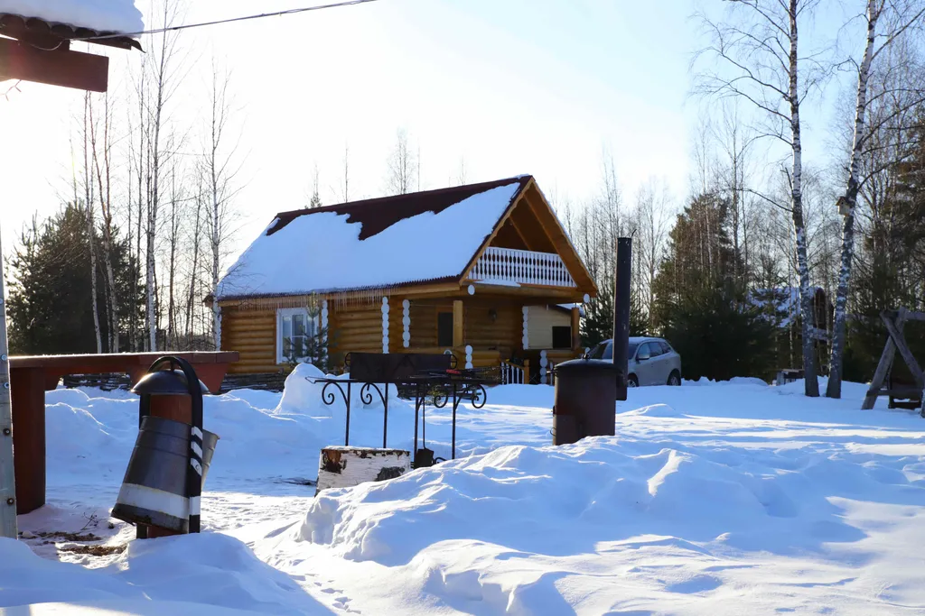 Уютный коттедж с балконом на шесть человек на берегу озера Селигер