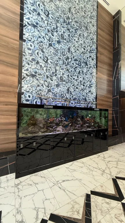 ЖК с охраняемой закрытой территорией большой детской зоной