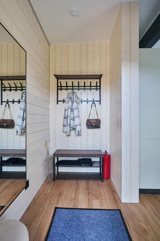 Коттедж Домик у реки в окружении сосен с камином, сауной и чаном — Семеновское