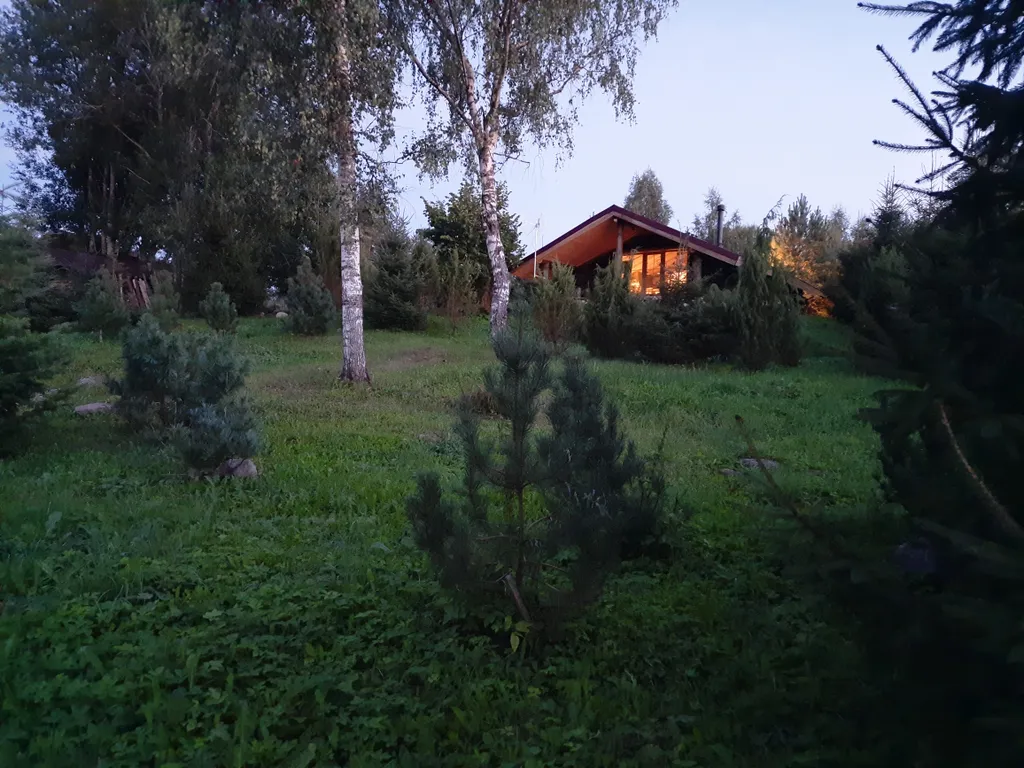 Домик с видом на озеро