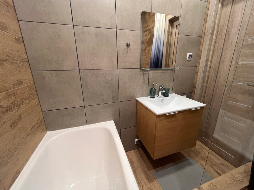 Квартира с современным ремонтом рядом со склоном