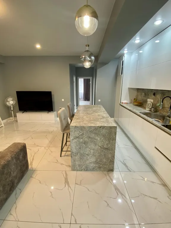 Апартаменты с видом на гору Большевик