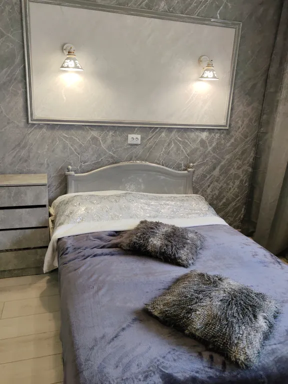 Уютная двухкомнатная квартира с отдельным входом в центре района