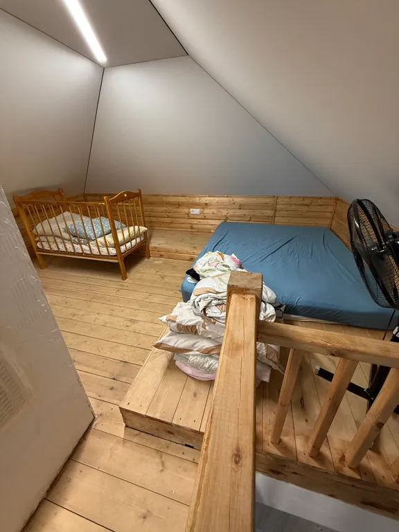 Дом с баней и бассейном на снт Металлург