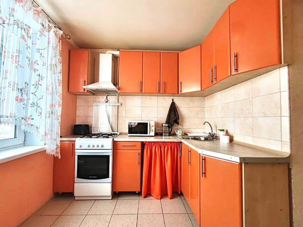 Квартира возле микрохирургии глаза имени Федорова