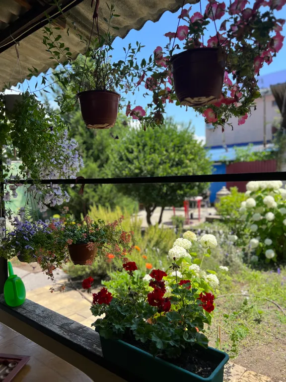 Домик у моря с двориком, мангалом, грилем и тандыром