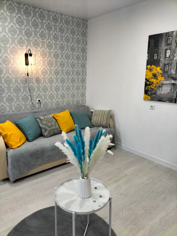 Уютная квартира с видом на берёзовую рощу