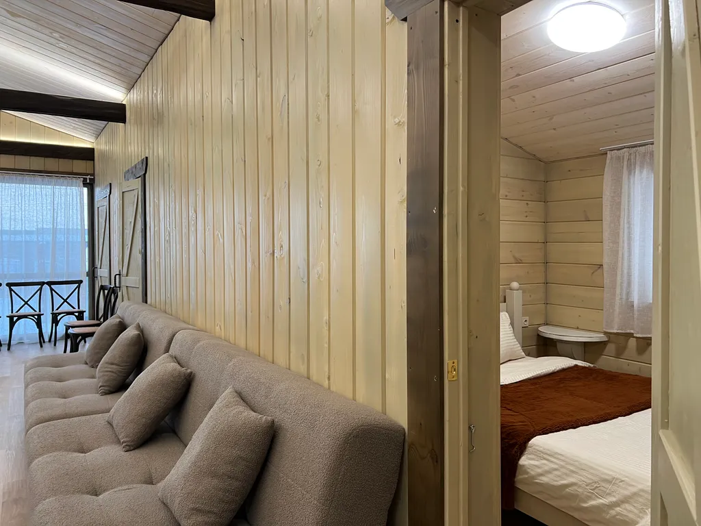 Шале с банкетным залом в черте города