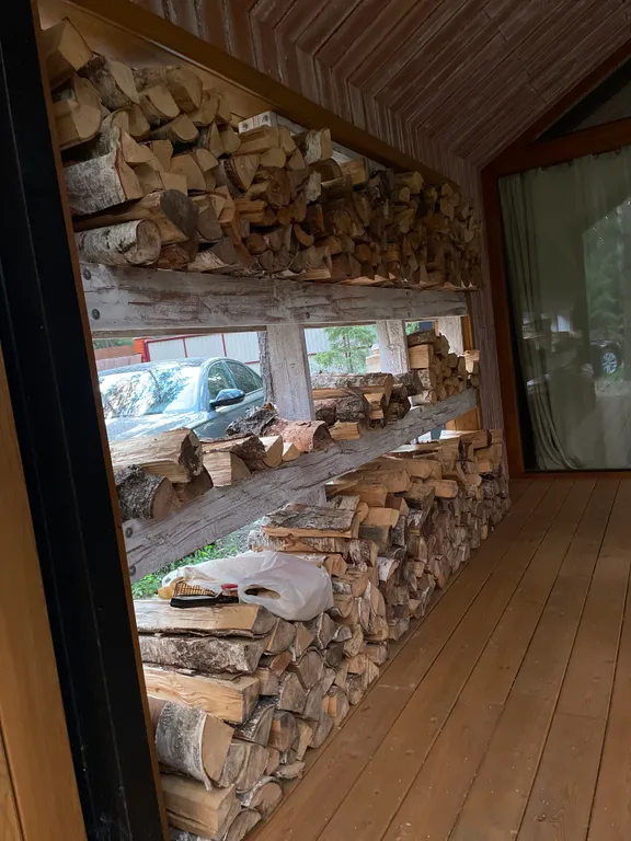 Тихий Барн в лесу