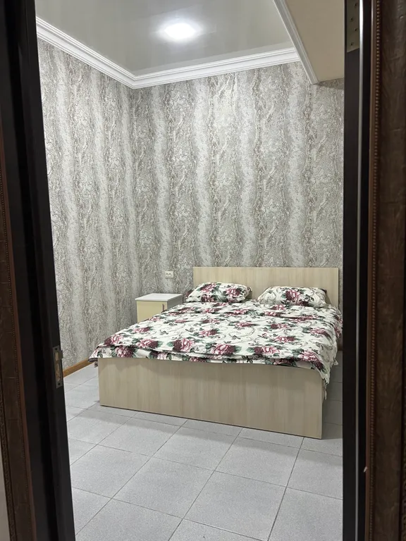 Домик чуть дальше набережной