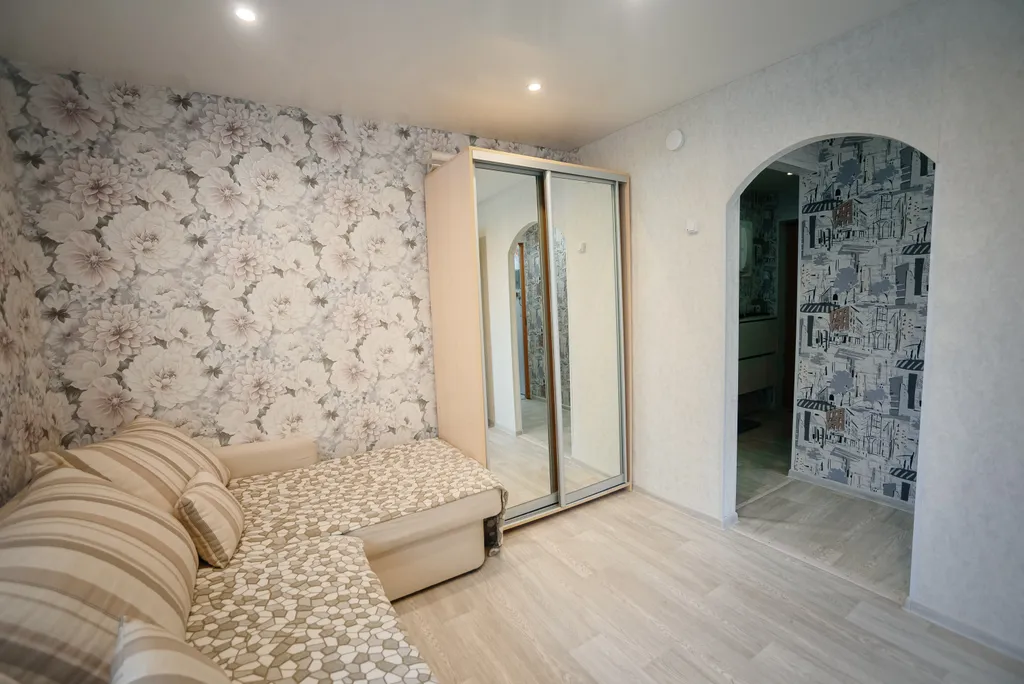 Двухкомнатная квартира в спальном районе