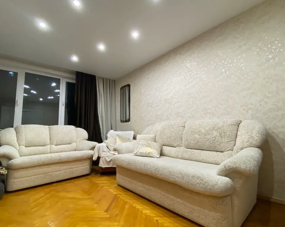 Квартира Уютные 3х-комнатные апартаменты у метро Спортивная — аренда посуточно в Минск