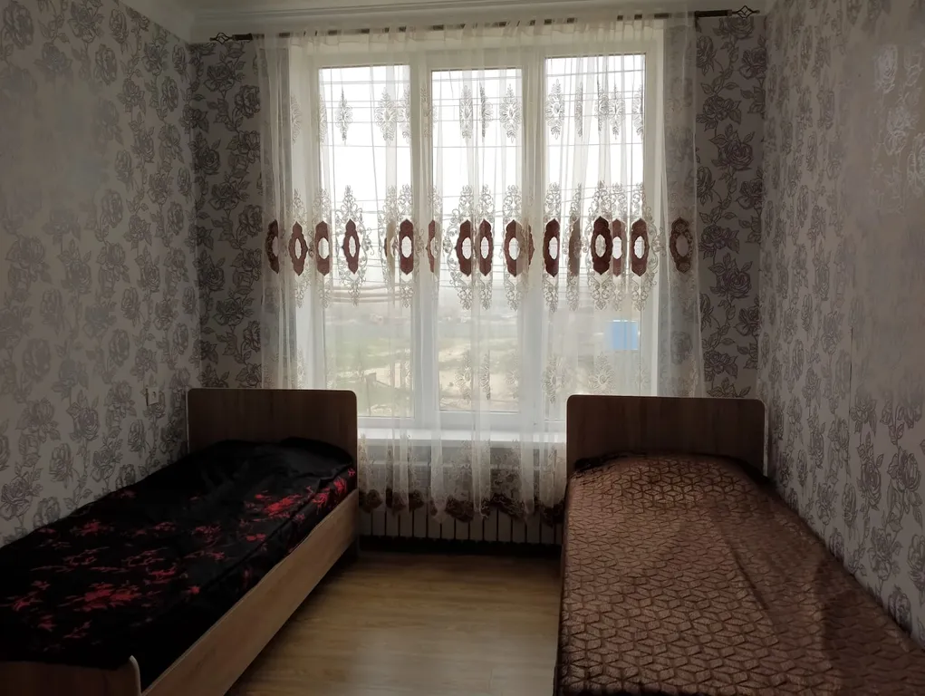 Большой дом возле моря