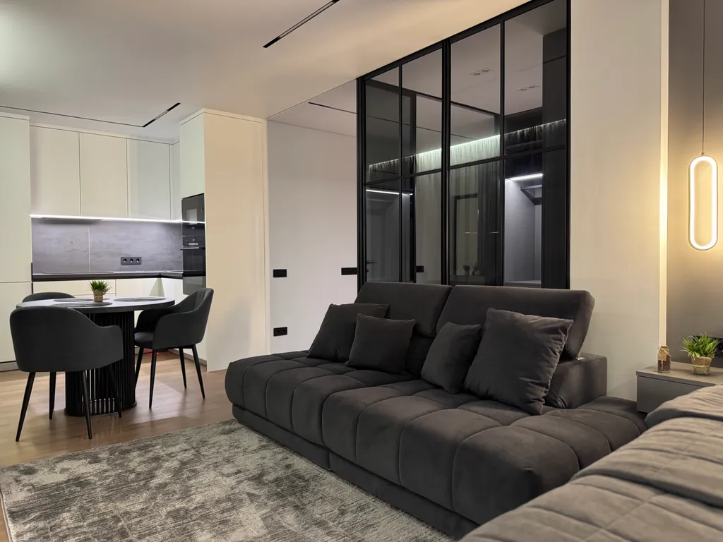 Современная квартира-студия рядом с центром