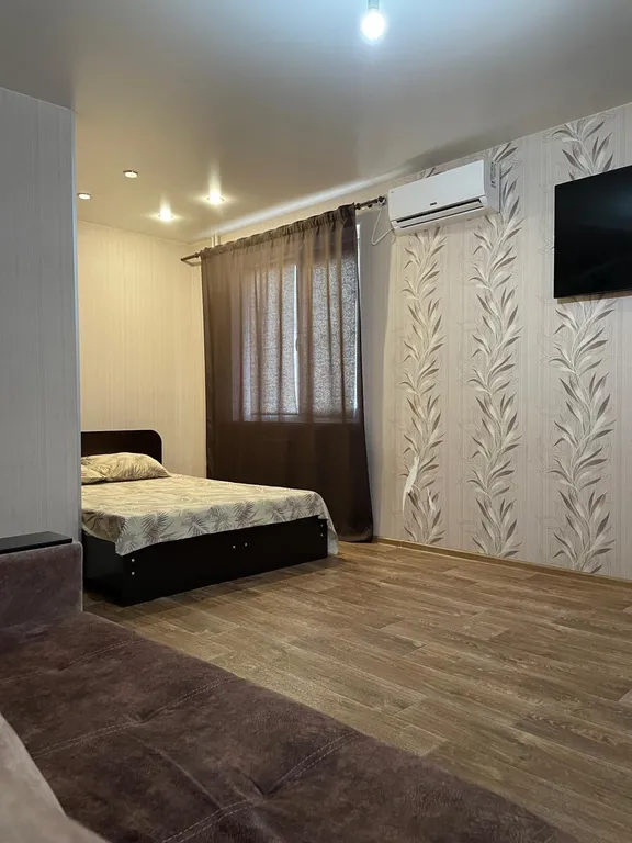 Уютная квартира в новой части города — аренда посуточно в Волжский