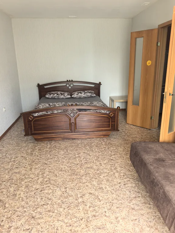 Уютная квартира у ТЦ Планета