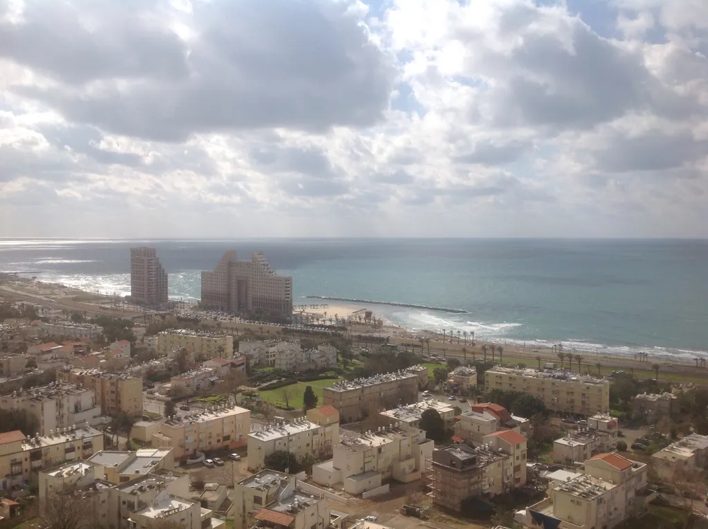 Комната+санузел с видом на море, центральный район