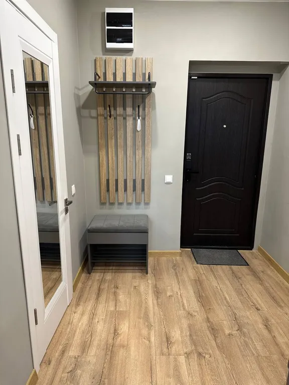 Современная студия с уютным интерьером в центре