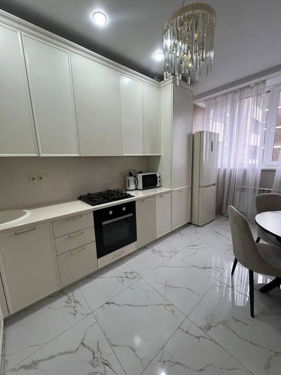 Новая квартира 2024 года с высококачественным ремонтом и мебелью