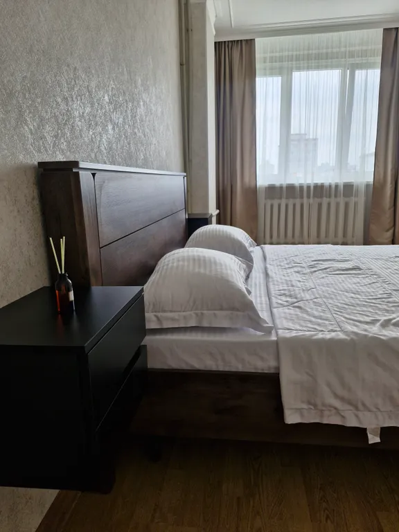 Квартира Трёхкомнатная квартира, удобное расположение! 3 отдельные комнаты. — Владикавказ