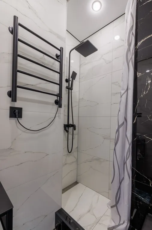 Уютная кино-студия с проектором