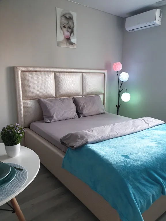 Современная студия с бесконтактным заселением