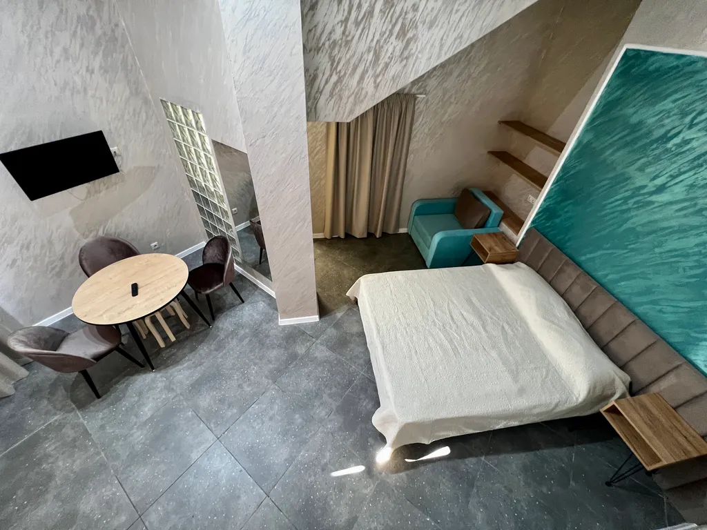 Студия лофт на 1 этаже