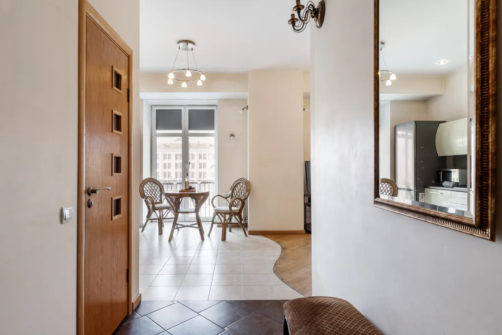 Апартамент рядом с ЦУМом и метро Якуба Коласа