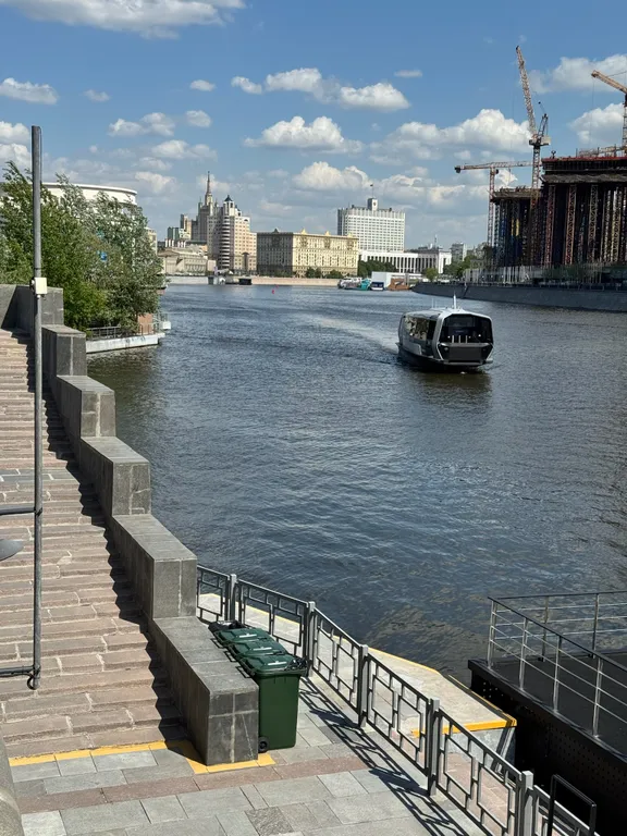 Квартира Лофт апартаменты возле парка — Москва