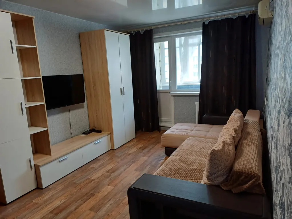 Квартира с кондиционером — аренда посуточно в Курган