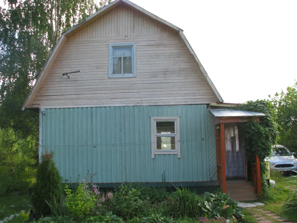 Уютный дом в местечке Лососинное