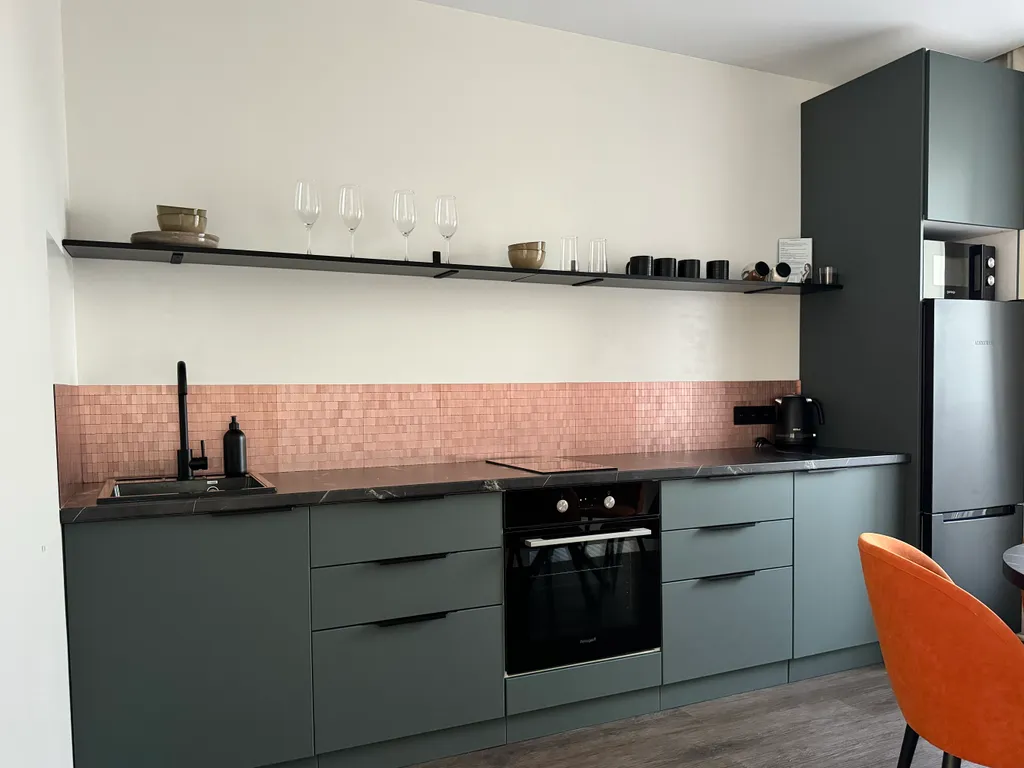 Стильная просторная квартира с шикарным видом на Енисей