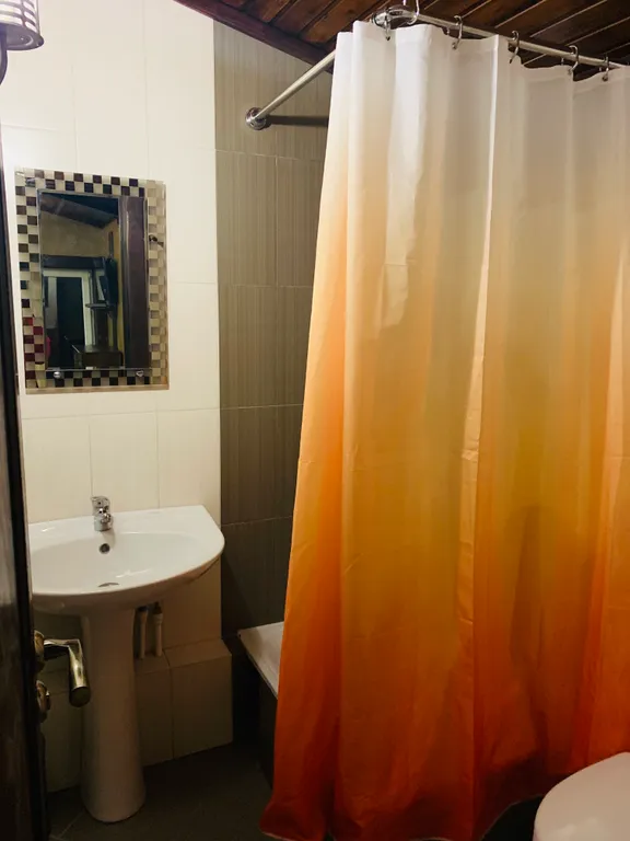 6-комнатная Квартира