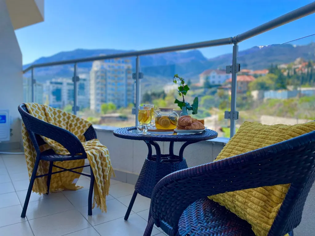 Квартира Двухкомнатные апартаменты в лучшем жилом комплексе Шато Лувр — аренда посуточно в Гурзуф