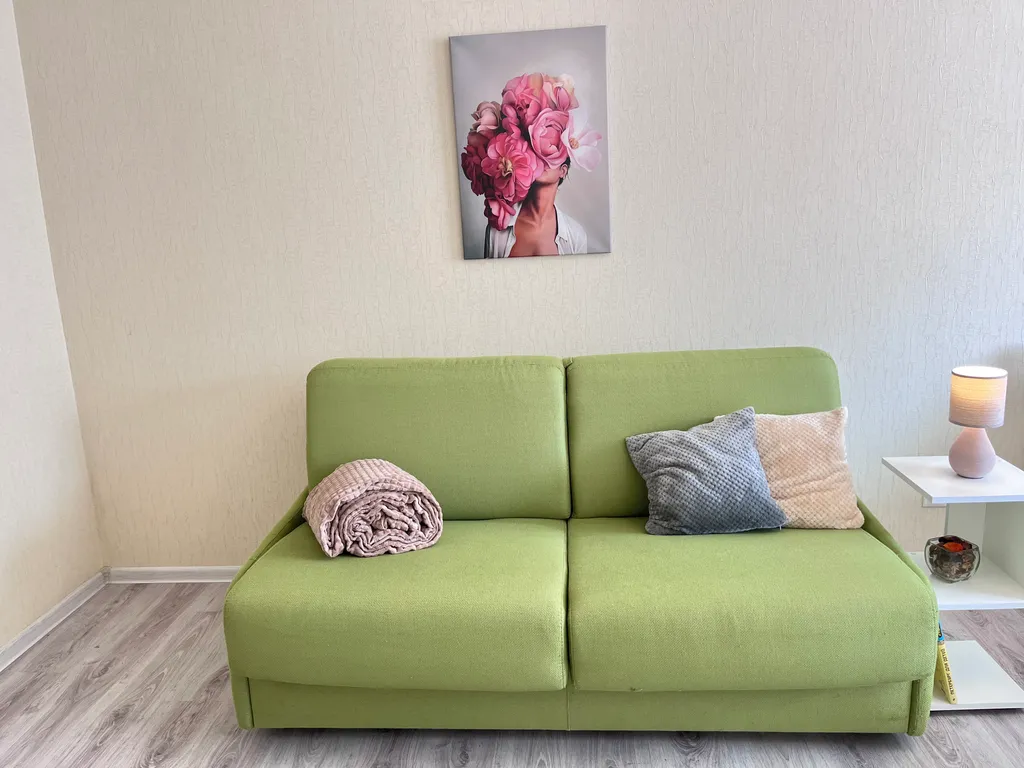 Комфортная квартира в ста шагах от метро