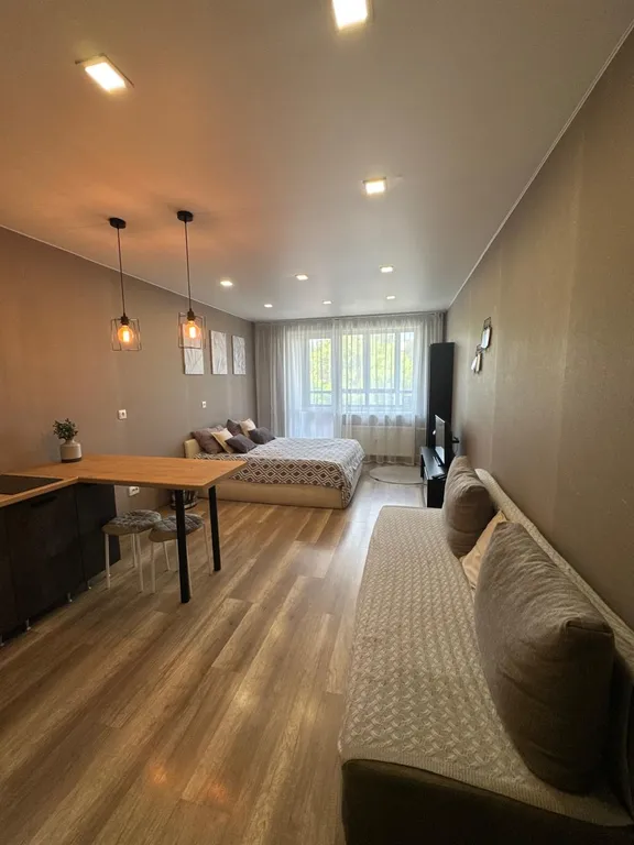 Просторная студия близко к центру