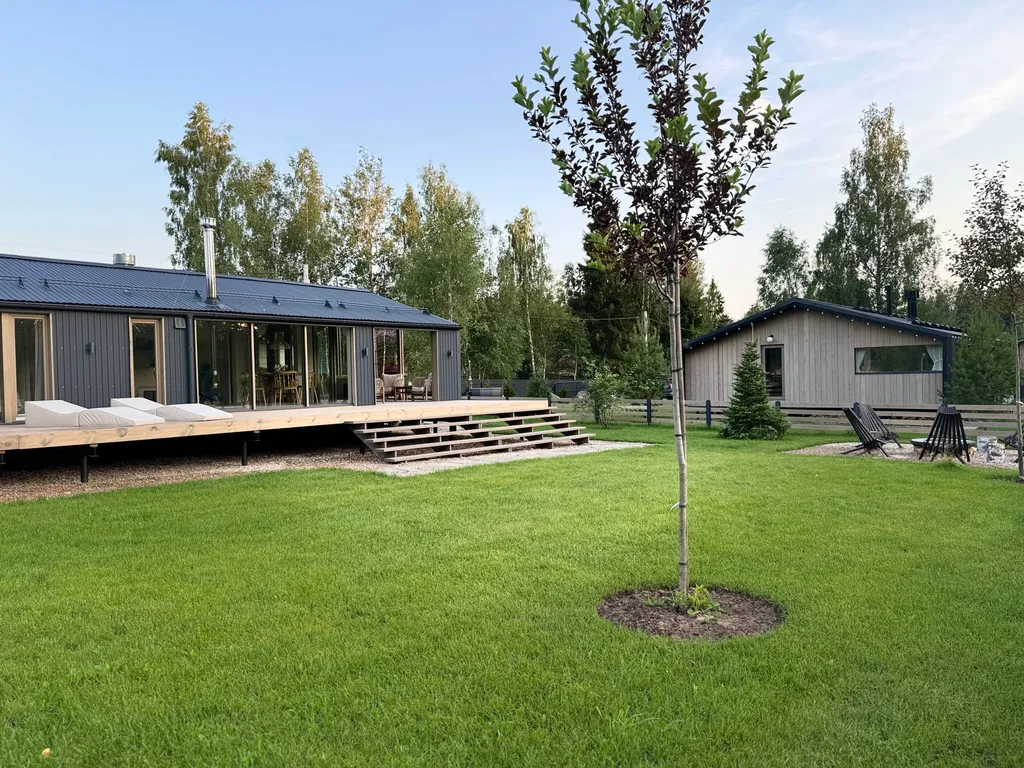 Уютный загородный дом в тишине