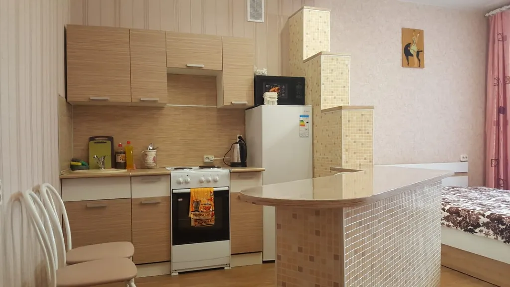 В районе областной больницы, клиники микрохирургии глаза Мицар