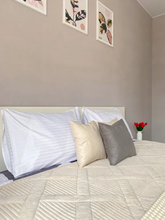 Большая семейная квартира до 5 гостей рядом с Волгой