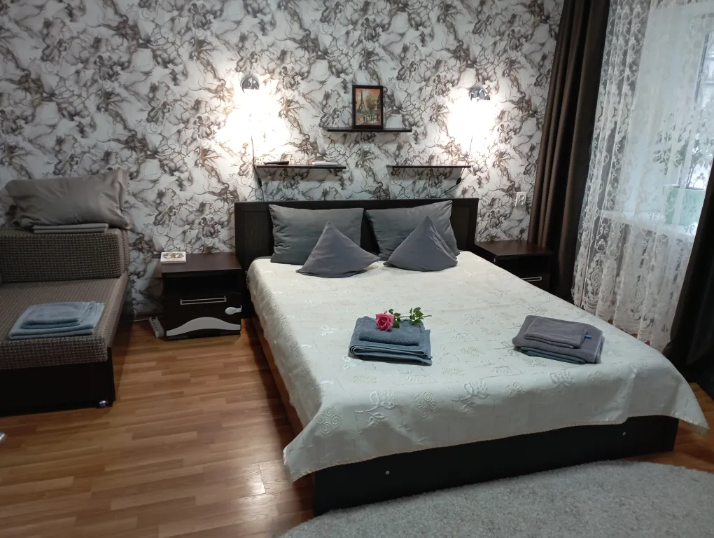 Отдельная квартира в частном доме с садом