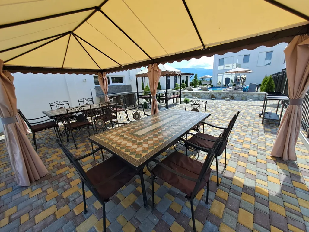 Квартира-студия № 5 для 2 взрослых с бассейном