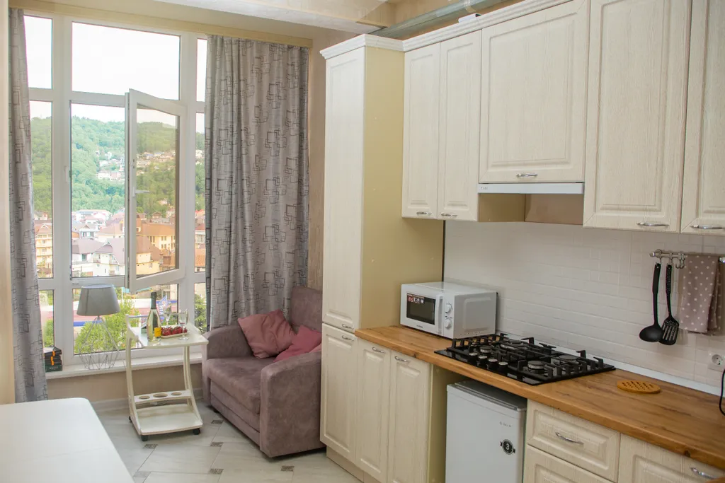 Уютная квартира у моря с видом на горы