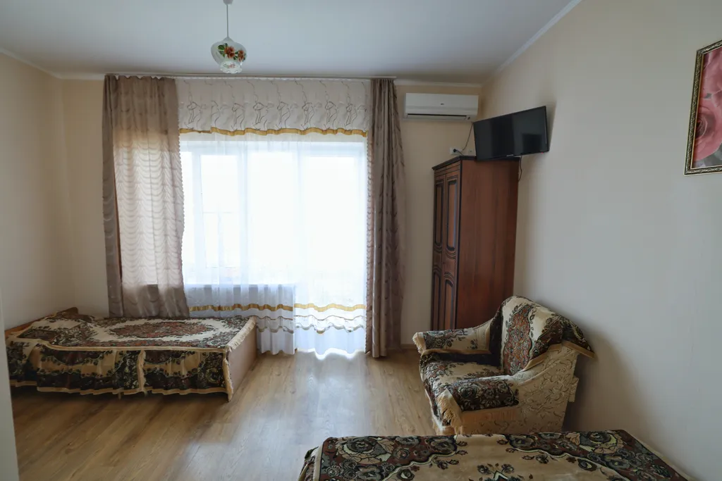 Квартира Квартира Трехместный номер с доп. местом с балконом и видом на море — Лазаревское