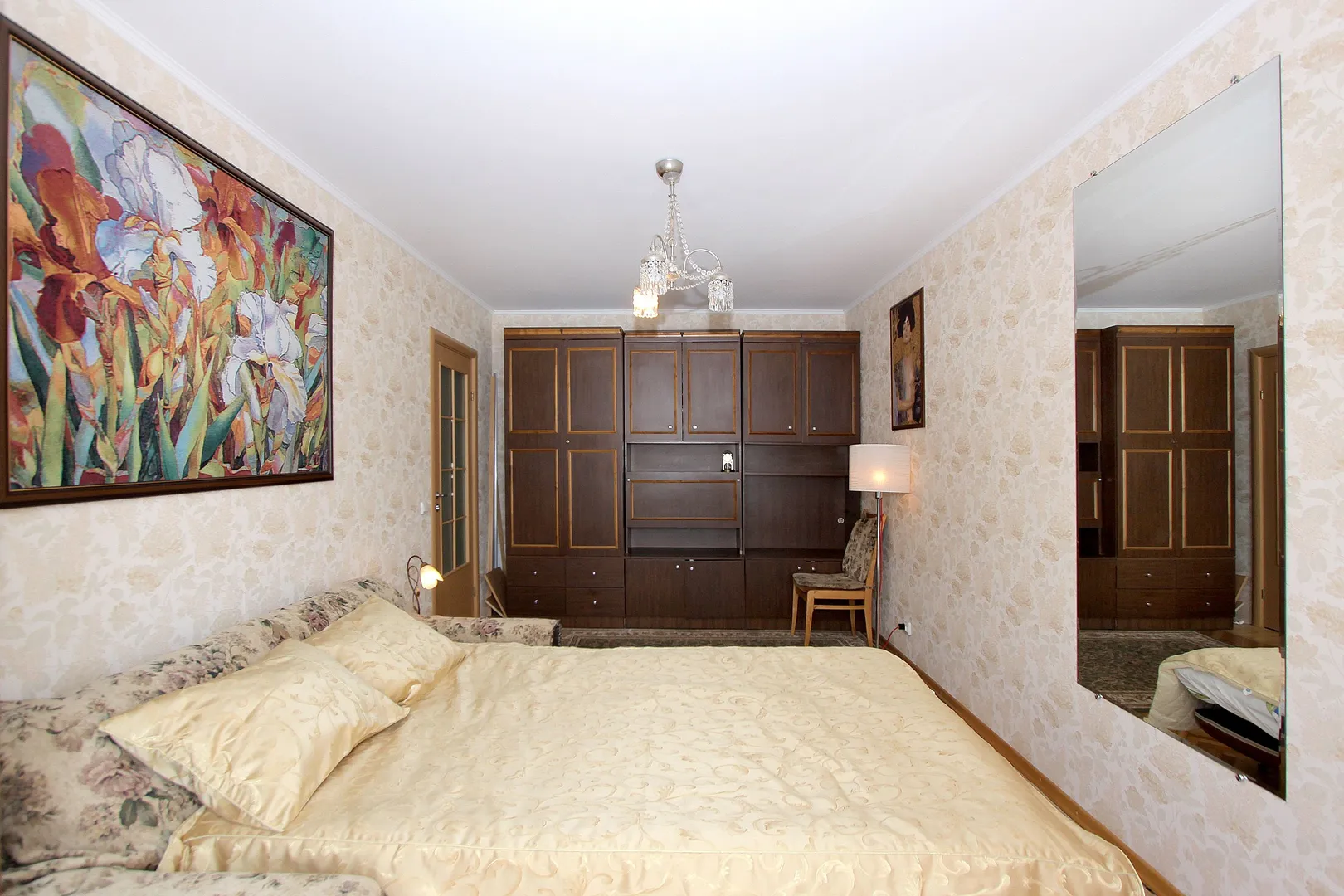 2-ая сп-я: кровать 1,4м. + кресло-кровать, телевизор