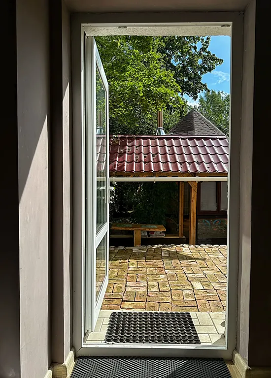 Коттедж Дом вблизи Суздальских озер с зоной отдыха и прудом — Санкт-Петербург