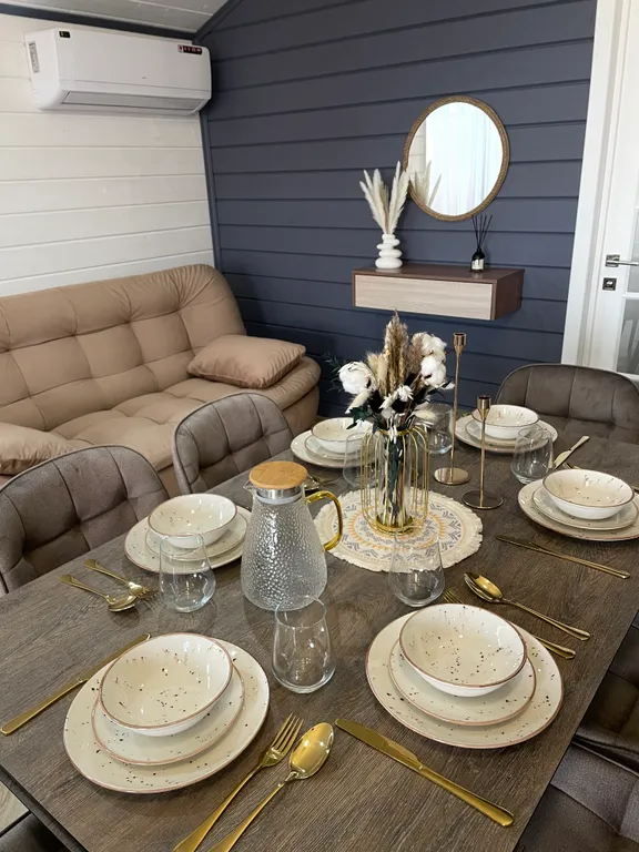 Дом на первой береговой линии