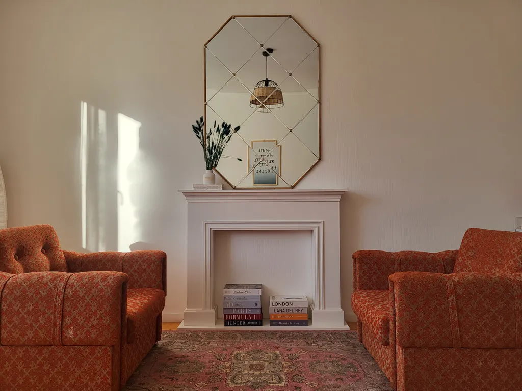 Квартира с видом на реку и горы