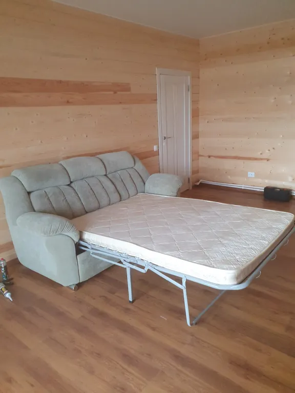 Благоустроенный дом на берегу реки