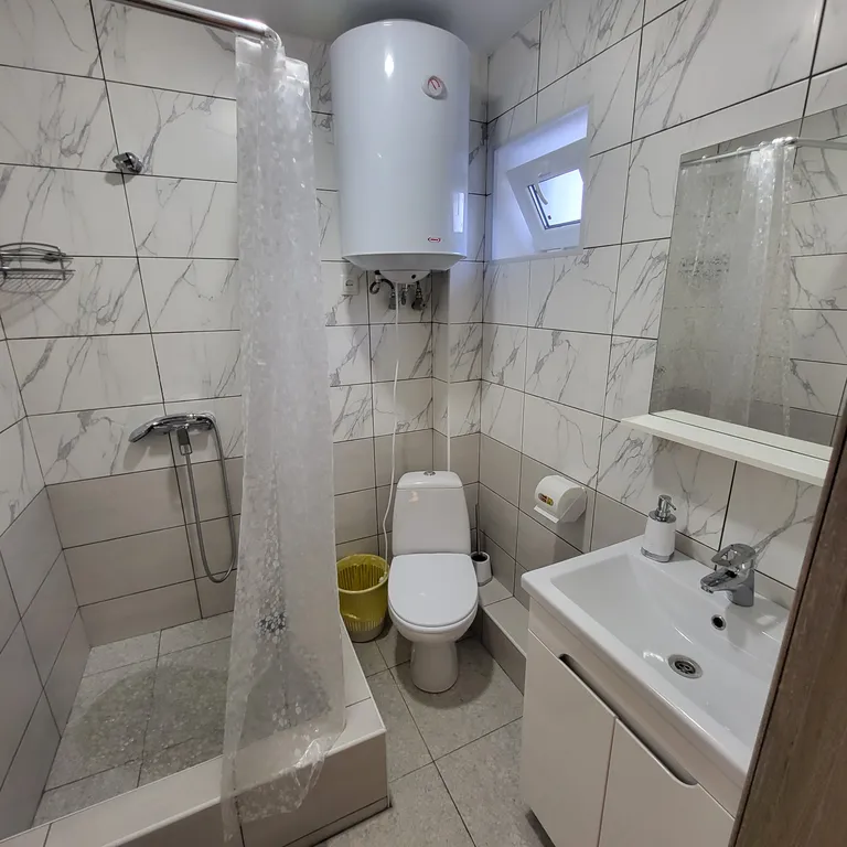 №12 на первом этаже, в номере есть все