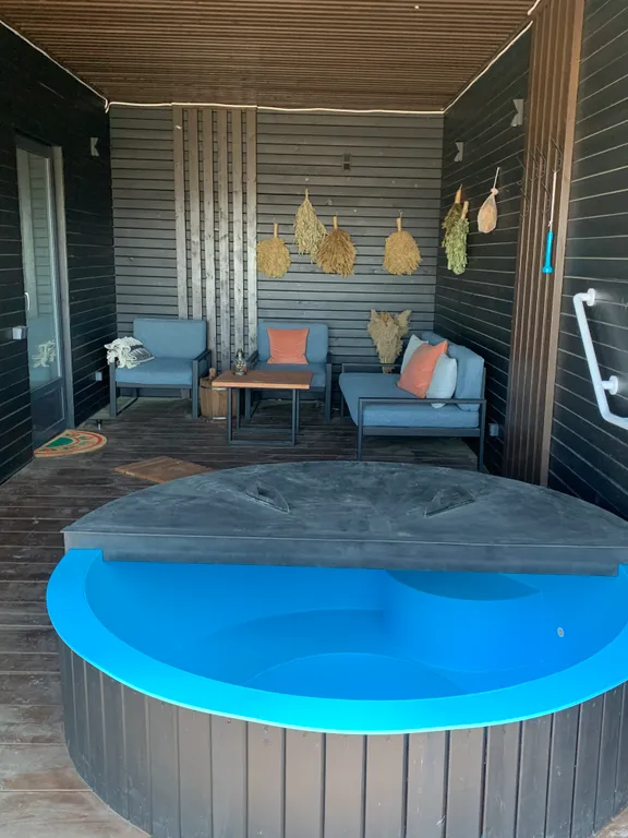 Logma Karelia, современный глэмпинг на берегу озера